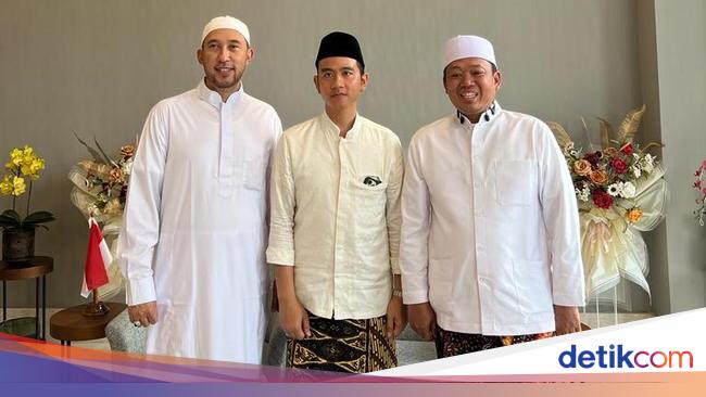 Gibran Tak Sambutan di Haul Habib Ali Solo, Nusron: Adab Sama Sepuh