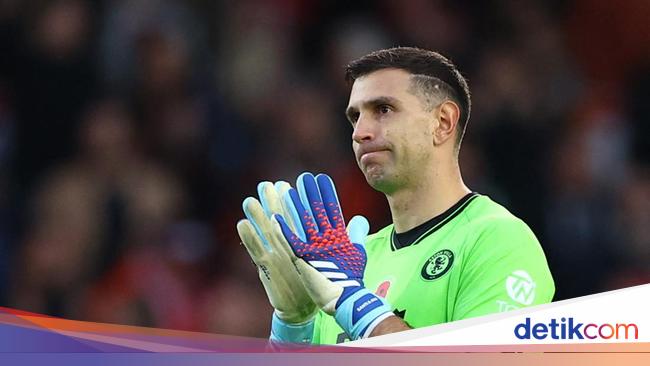 Emi Martinez Pilih MU atau Atletico Madrid?