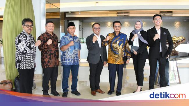 Fadel Harap BPK Tak Hanya Periksa Tapi Juga Beri Penyuluhan ke Pemda