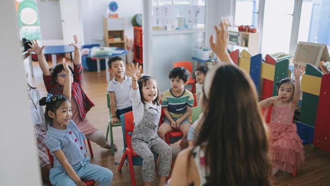Maksimalkan Perkembangan Usia Anak 3 Tahun, Lebih Baik Dimasukkan