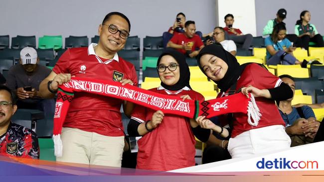 Walkot Eri Bangga Pembukaan Piala Dunia U-17 di Surabaya Cetak Sejarah