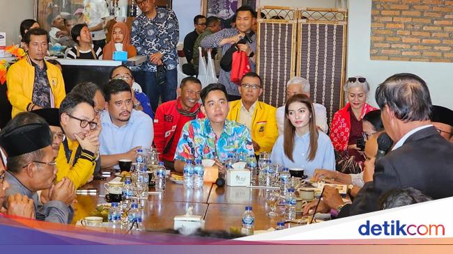 Berbaju Biru saat Dampingi Gibran, Bobby Nasution: Biar Mirip Aja