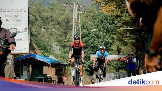 Gimana Rasanya Adu Cepat dengan Tim Balap Sepeda Terbaik Asia?