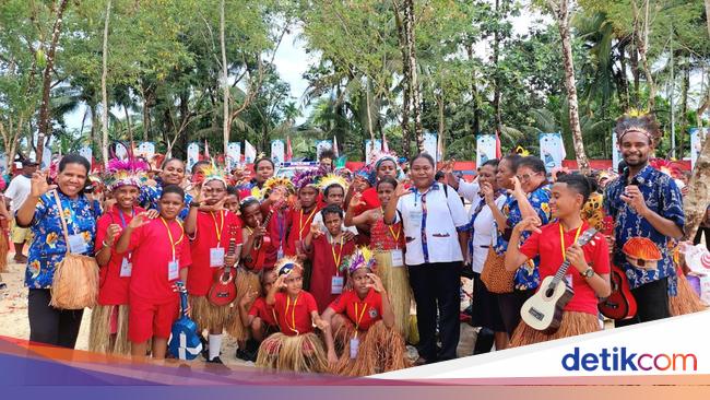 Semangat Pelajar Biak Tampil di Depan Presiden, Latihan Seminggu Penuh, Kumpul Subuh
