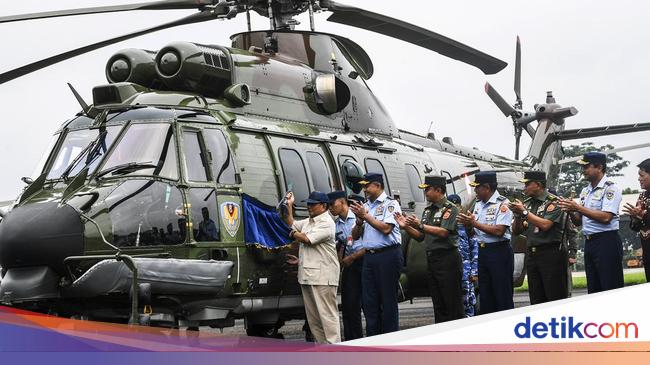 Timses Tegaskan Prabowo Bertugas Sebagai Menhan Saat Naik Heli TNI di Sumbar