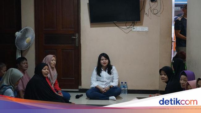 PDIP DKI Bandingkan Qlue Era Ahok dengan JAKI, Timnas AMIN Merespons