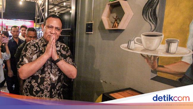 Strategi Undur Diri Firli Dinilai Bisa Jebak Jokowi