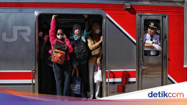 Terdorong Penumpang Lain, Bocah Terperosok ke Celah Peron Stasiun Manggarai