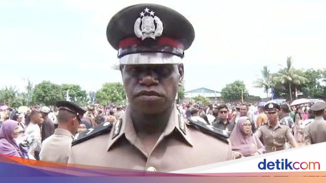 Cerita Bripda Karel Putra Agats Asmat Bercita-cita Jadi Polisi Sejak SD