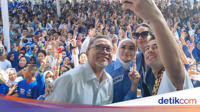 Ajak Raffi-Nagita ke Lampung, Zulhas-Putri Rayakan Tahun Politik Bahagia