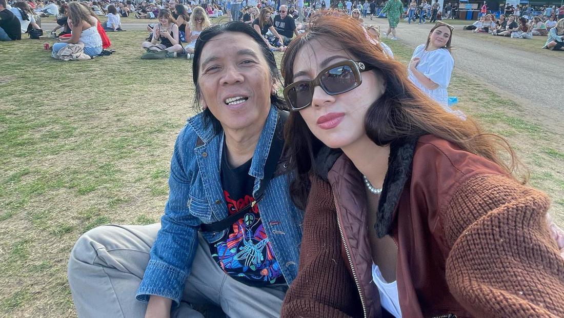 Jarang Tersorot! 7 Potret Mesra Bimbim Slank Dan Istri Meski Terpaut ...