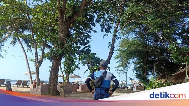 Asyiknya Jalan-jalan Santai di Pantai Sanur