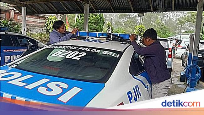 Perintah Kapolri Soal Rotator: Ditempel Kaca Film, Dimatikan saat Pengawalan