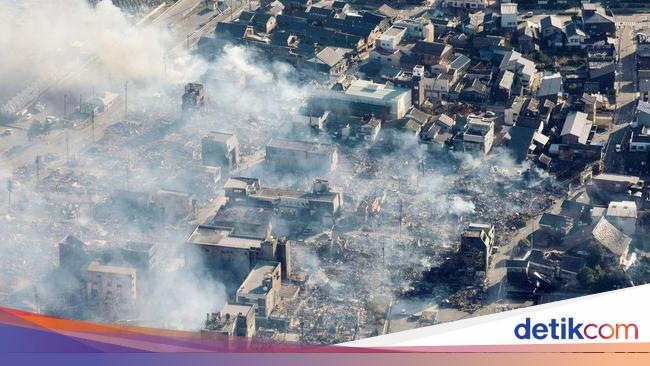 Upaya Penyelamatan Korban Gempa Jepang Terhambat Rumah Roboh-Jalan Rusak