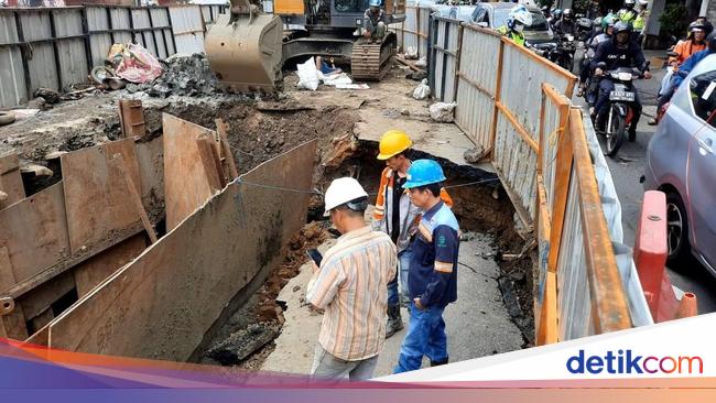 Kolaborasi Sukses! Bina Marga dan PLN Berhasil Menyelesaikan Perbaikan Jalan Amblas di Olimo Jakbar