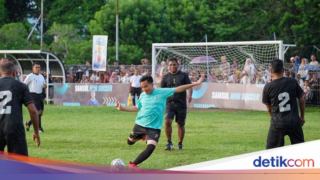 Momen Gibran Main 'Samsul Mini Soccer' Lawan Tim Raffi Ahmad di Maluku