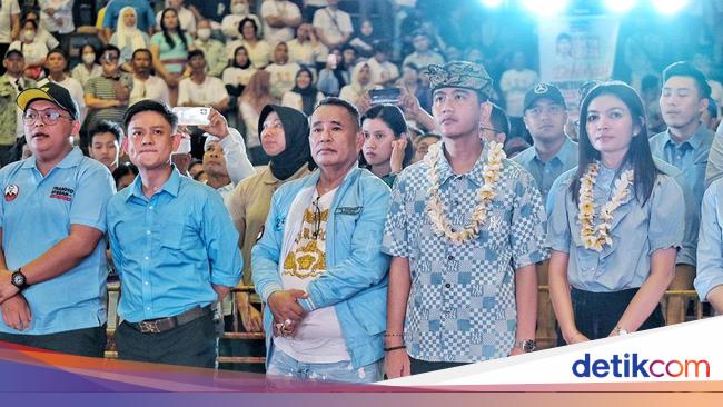 Gibran Ingatkan Relawan Tidak Balas Fitnah dan Menjelekkan Paslon Lain