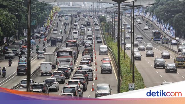 Tua di Jalan! Warga Jakarta Buang Waktu Setara 4 Hari 21 Jam karena Macet