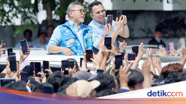 Kampanyekan Prabowo di Lampung, Zulhas Bawa Raffi Ahmad