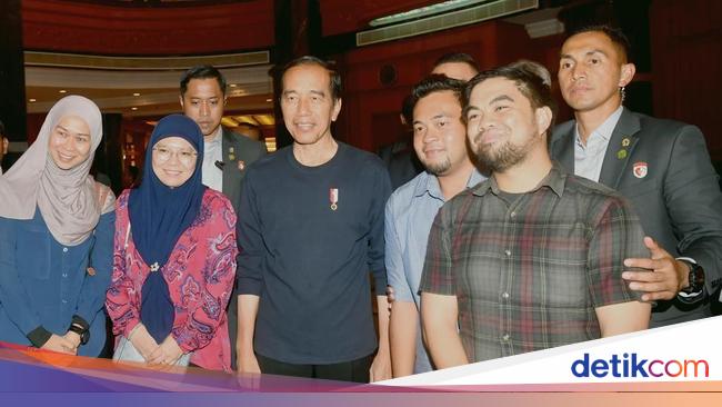 Saat Jokowi Malam Mingguan Sapa Warga di Bandar Seri Begawan Brunei