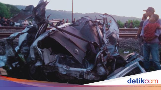 Pelajaran dari Kecelakaan Agya vs Kereta Api Gaya Baru di Prambanan
