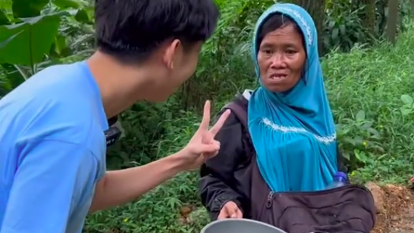 Kisah Memilukan Di Balik Pengemis 'Aa Kasihan Aa' Yang Viral Di Gunung ...