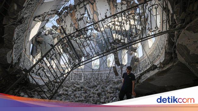 Dilanda Duka, Masjid-Gereja Bersejarah di Gaza Hancur Akibat Serangan Militer