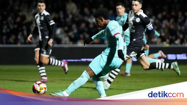 Unionistas Vs Barcelona: Comeback, El Barca Menang 3-1