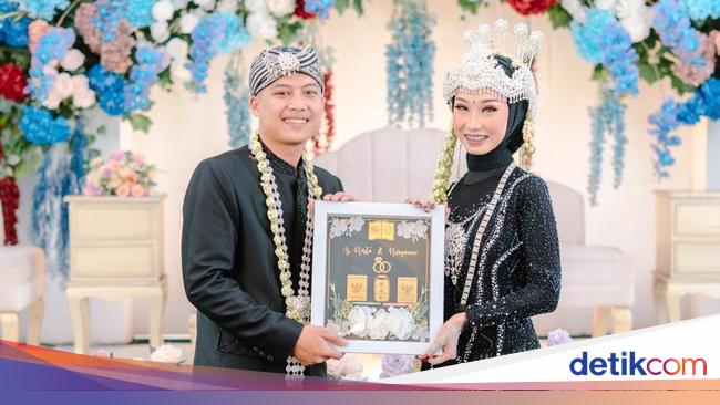 Pernikahan Viral Mas Kawinnya Uang Rp 25 Ribu, Mobil dan Ibadah Haji