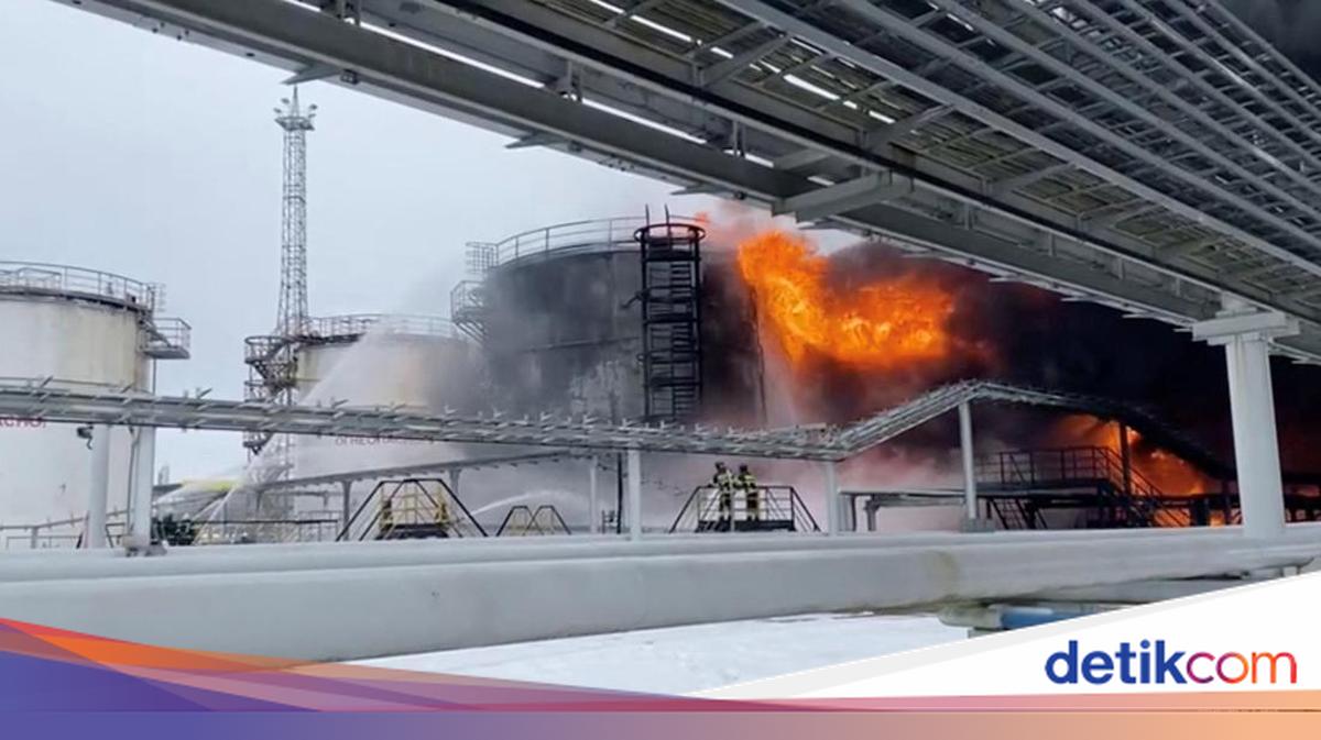 Serangan Drone Ukraina ke Kilang Rusia, Brent $97 — Risiko Pasokan Menguat
