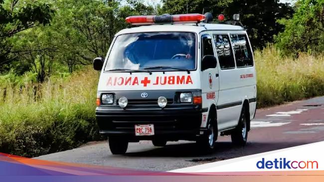 Kronologi Ambulans Hantam Lubang Jalan Hingga, Mayat Seketika Hidup Lagi
