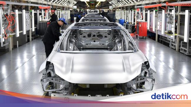 Industri Otomotif Indonesia Diwarnai Persaingan Sengit dengan Mobil China