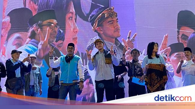 Hadiri Deklarasi Relawan di Bandung, Kaesang: Coblos Mukanya Mas Gibran