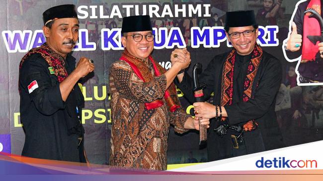 Yandri Susanto Ajak Pendekar Pencak Silat Ikut Jaga Ketentraman-Keguyuban