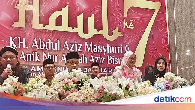 Siti Atikoh Hadiri Haul ke-7 KH Abdul Aziz Mashuri di Ponpes Jombang