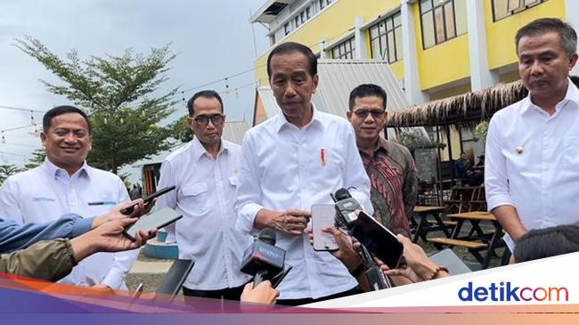 Ramai Petisi Civitas Akademika Dijawab Jokowi Hak Demokrasi