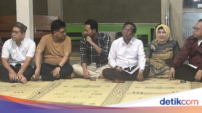 Mahfud Tirakatan Bareng Keluarga di Yogya: Doa Bersama untuk Indonesia