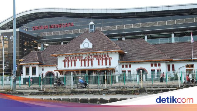 12 KA Keberangkatan Stasiun Gambir Berhenti di Jatinegara Hari Ini