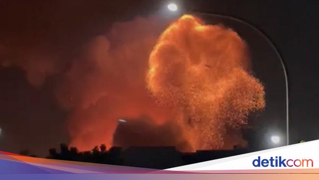 Damkar Jelaskan Kondisi Gudang Amunisi Usai Terbakar Semalam