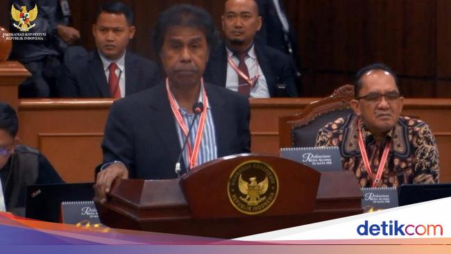 Margarito Kamis Sapa 'Haji' di MK, Refly Harun Puji 'Ini Kamis Menyala'