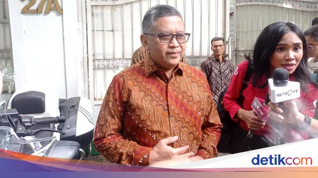 Hasto Bicara Peluang Pertemuan Prabowo-Megawati Setelah Proses di MK Selesai