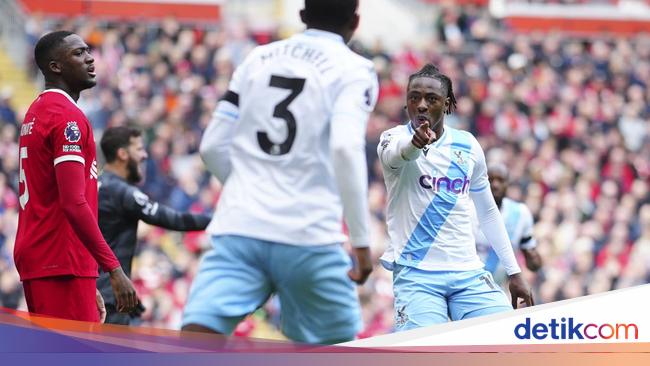 Arsenal dan Spurs Rebutan Eberechi Eze