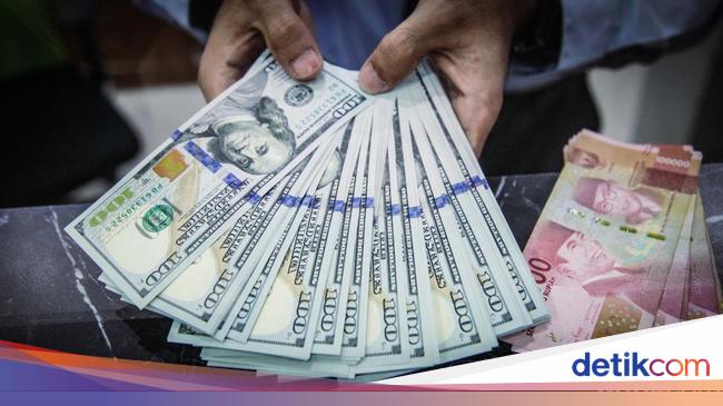 Kurs Rupiah Anjlok Dekati Era Krismon 1998, RI Perlu Waswas?