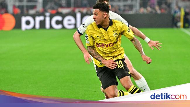 Jadon Sancho Pemain Terbaik di Borussia Dortmund