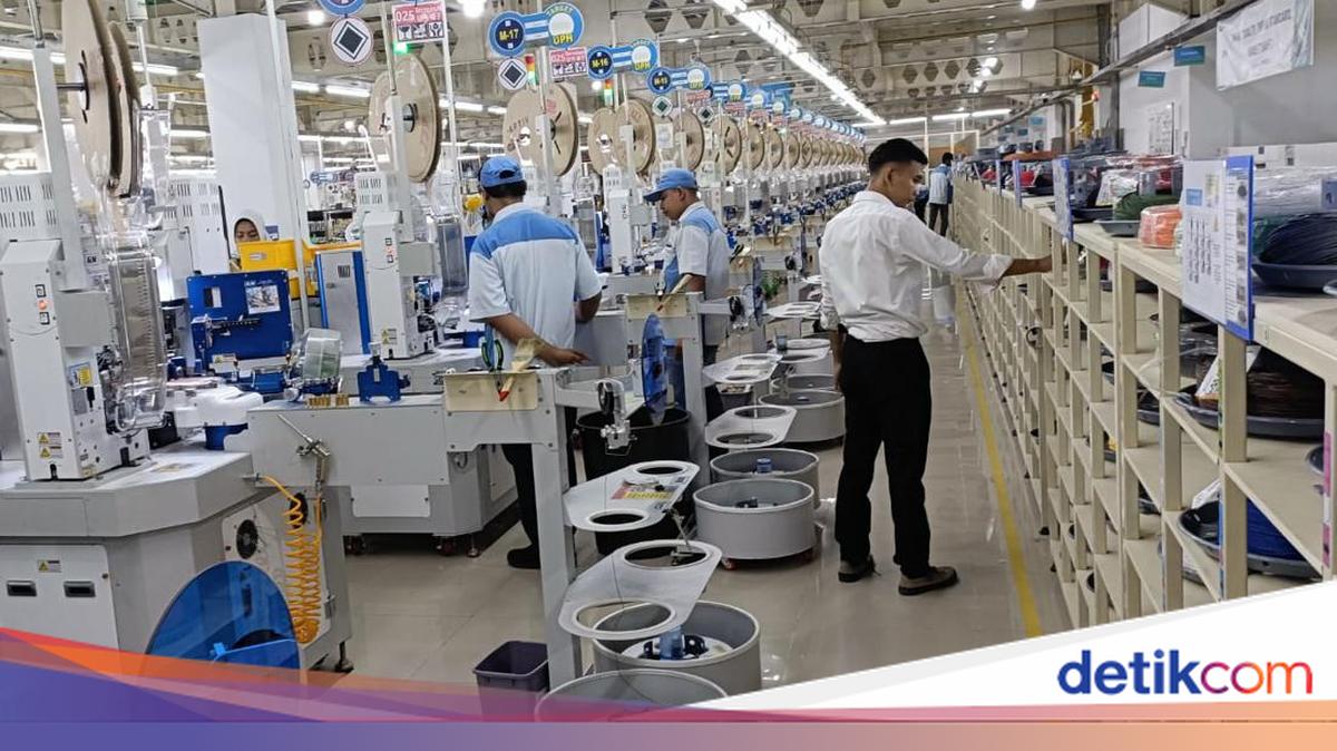 Manufaktur Cuma 19% PDB — Target Tumbuh 8% Dinilai Berat