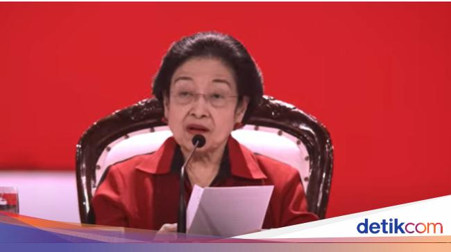 Reaksi Megawati Saat Puan Nangis di Rakernas PDIP