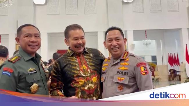 Kekompakan Penuh Tawa Kapolri-Jaksa Agung Pastikan Tak Ada Masalah