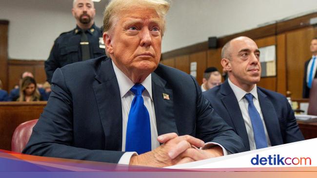 Jaksa Banding Usai Hakim Tolak Puluhan Dakwaan Kasus Dokumen Rahasia Trump