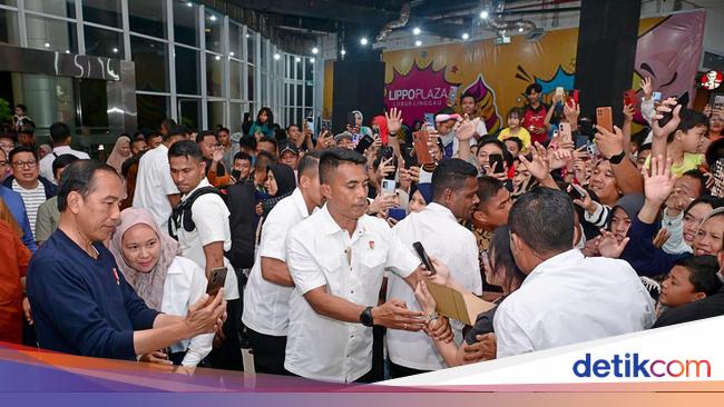 Warga Antusias Sambut Kehadiran Jokowi di Lippo Plaza Lubuklinggau