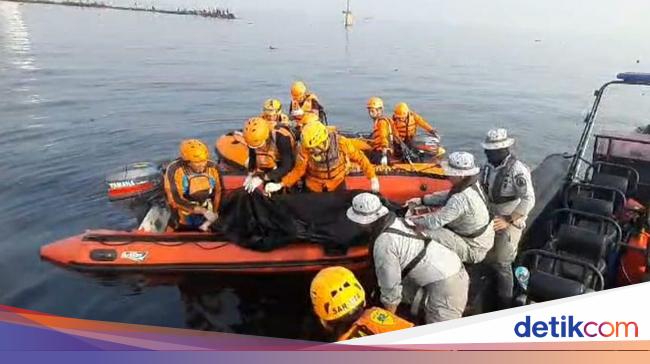 Bakamla dan Tim SAR Temukan Mayat Korban Tenggelam di Muara Baru Jakut